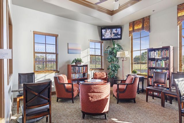 1329 Marseille Ln, Roseville, CA 95747