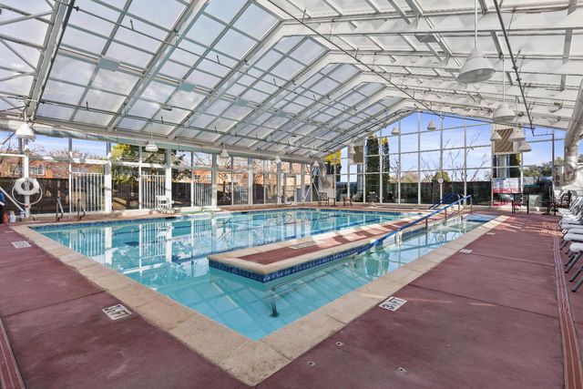 1329 Marseille Ln, Roseville, CA 95747