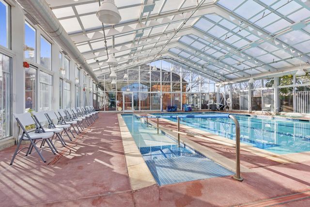 1329 Marseille Ln, Roseville, CA 95747