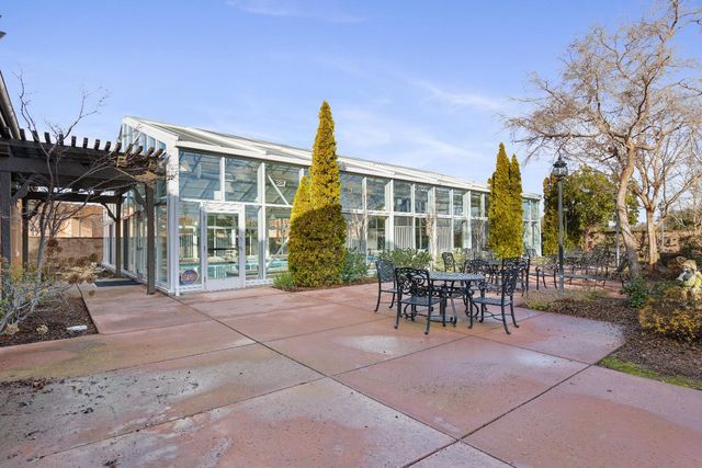 1329 Marseille Ln, Roseville, CA 95747