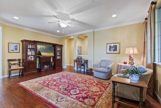 1329 Marseille Ln, Roseville, CA 95747