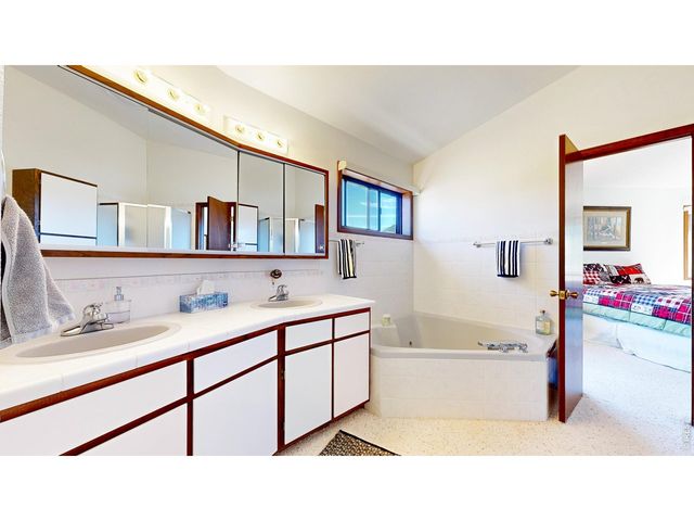 2408 Longview Dr, Estes Park, CO 80517