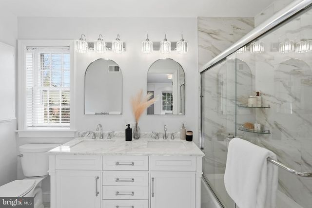 5020 SEDGWICK ST NW, Washington, DC 20016