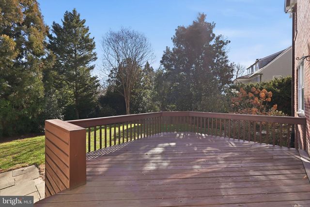 5020 SEDGWICK ST NW, Washington, DC 20016