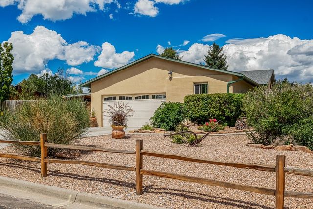 585 Navajo, Los Alamos, NM 87544