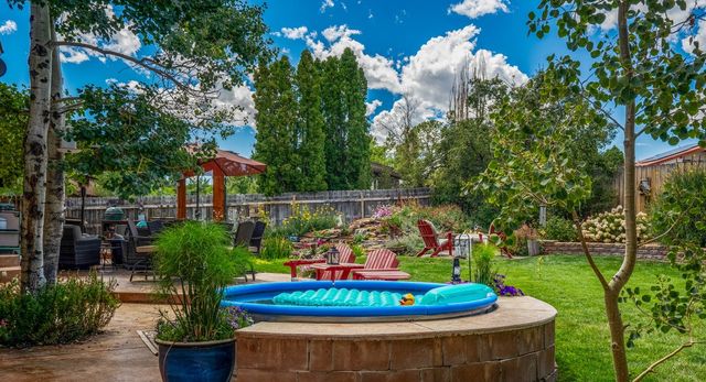 585 Navajo, Los Alamos, NM 87544