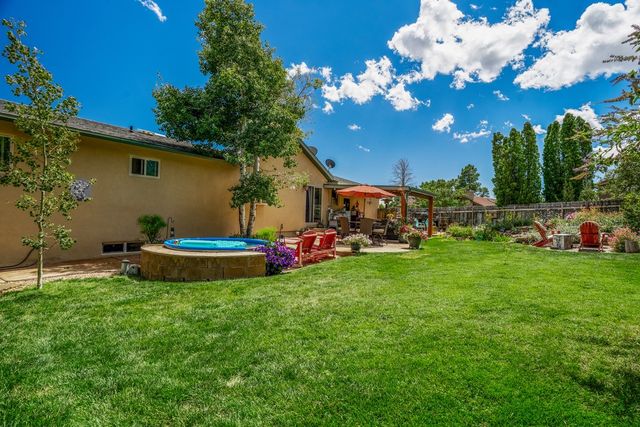 585 Navajo, Los Alamos, NM 87544