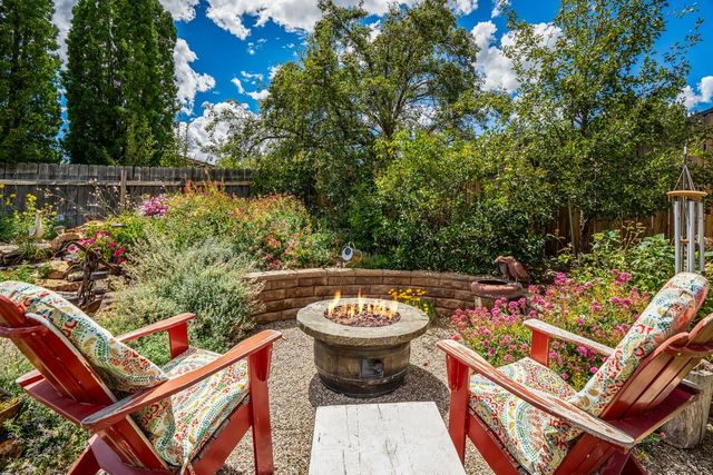 585 Navajo, Los Alamos, NM 87544