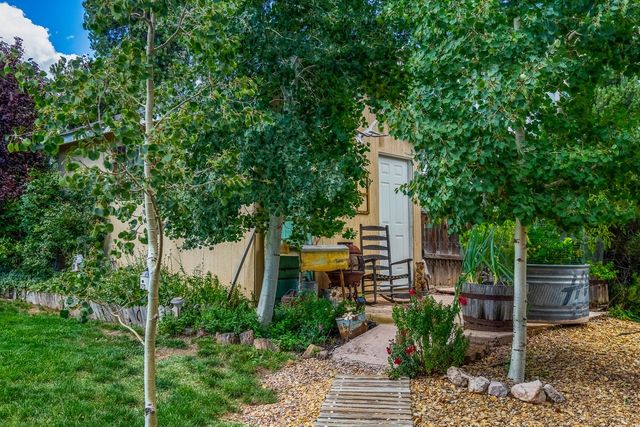 585 Navajo, Los Alamos, NM 87544