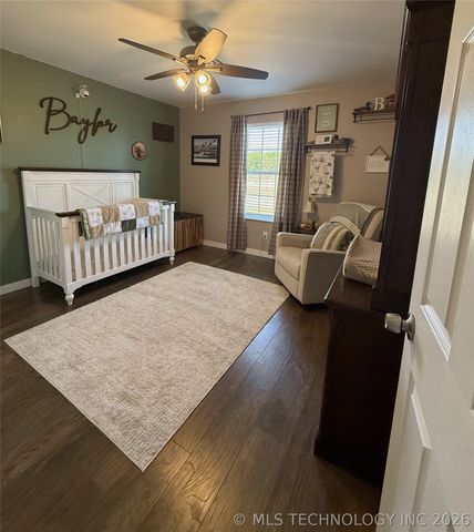 576 N Cowskin Drive, Cleveland, OK 74020