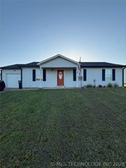 576 N Cowskin Drive, Cleveland, OK 74020