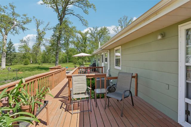 5185 W 58th Street N, Newton, IA 50208