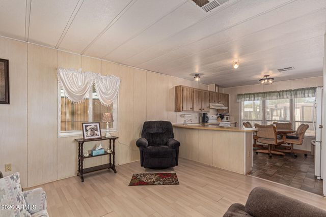 11425 E UNIVERSITY Drive 49, Apache Junction, AZ 85120