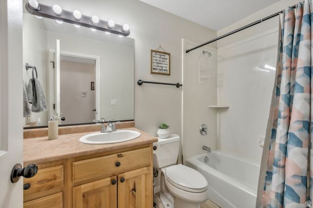 4637 W MOOSE HORN CT, West Jordan, UT 84088