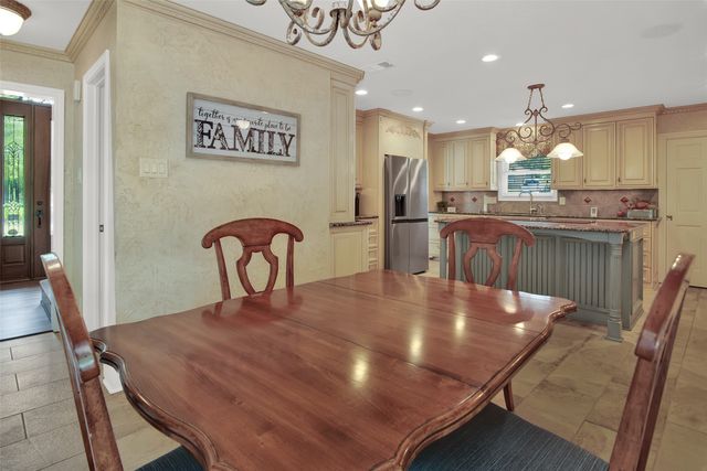 649 Anderson Road, Whitesboro, TX 76273