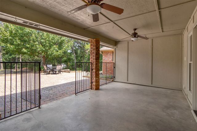 649 Anderson Road, Whitesboro, TX 76273