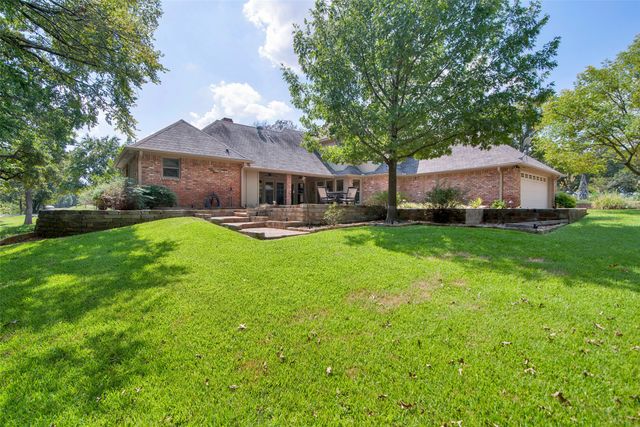 649 Anderson Road, Whitesboro, TX 76273