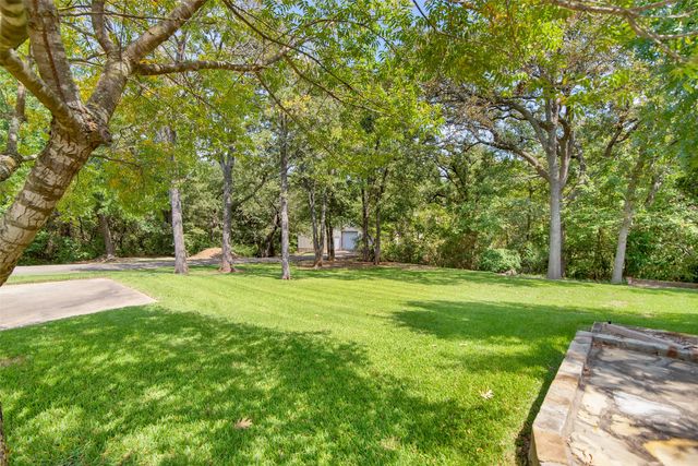 649 Anderson Road, Whitesboro, TX 76273