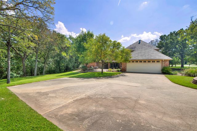 649 Anderson Road, Whitesboro, TX 76273