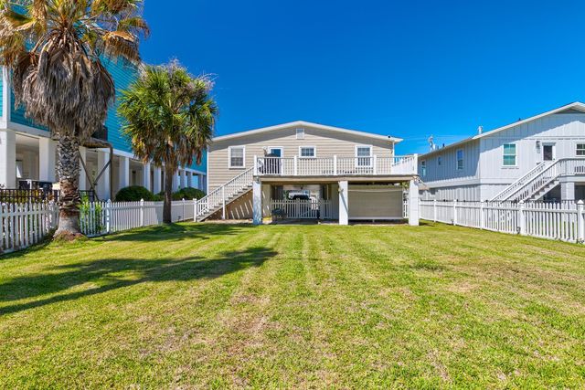 141 Cypress Ave., Murrells Inlet, SC 29576