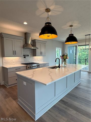 5512 Stone Creek Drive, Solon, OH 44139