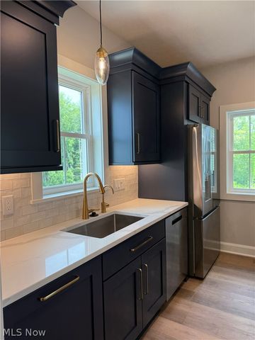 5512 Stone Creek Drive, Solon, OH 44139