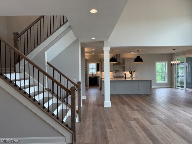 5512 Stone Creek Drive, Solon, OH 44139