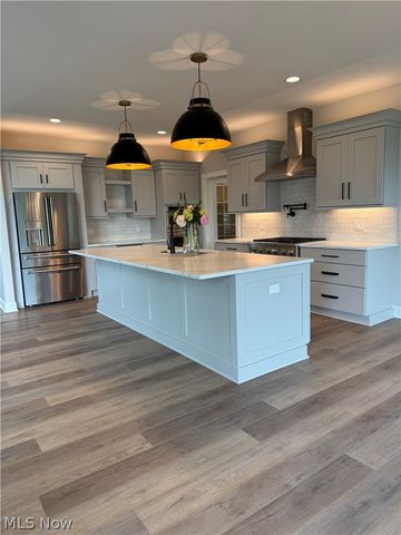 5512 Stone Creek Drive, Solon, OH 44139