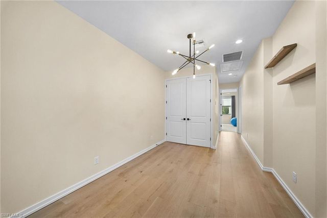 13005 Pembroke DR, Naples, FL 34105