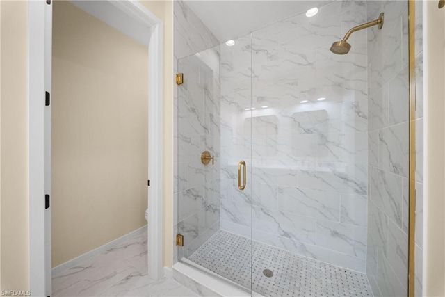 13005 Pembroke DR, Naples, FL 34105