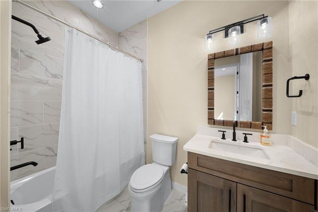 13005 Pembroke DR, Naples, FL 34105