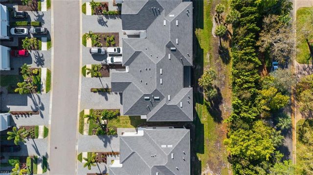 13005 Pembroke DR, Naples, FL 34105