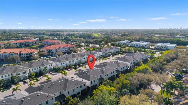 13005 Pembroke DR, Naples, FL 34105