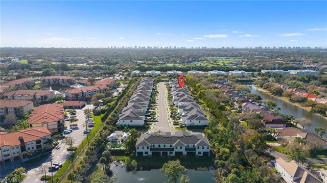 13005 Pembroke DR, Naples, FL 34105