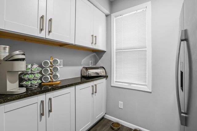 1879 Ames Avenue, Saint Paul, MN 55119