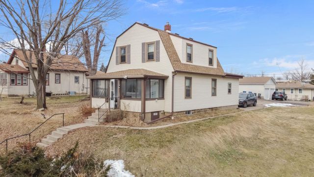 1879 Ames Avenue, Saint Paul, MN 55119