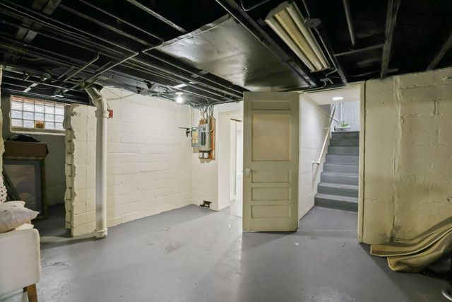 1879 Ames Avenue, Saint Paul, MN 55119