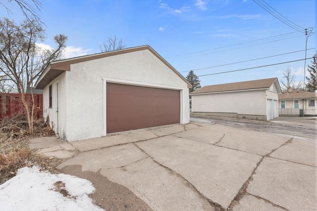 1879 Ames Avenue, Saint Paul, MN 55119