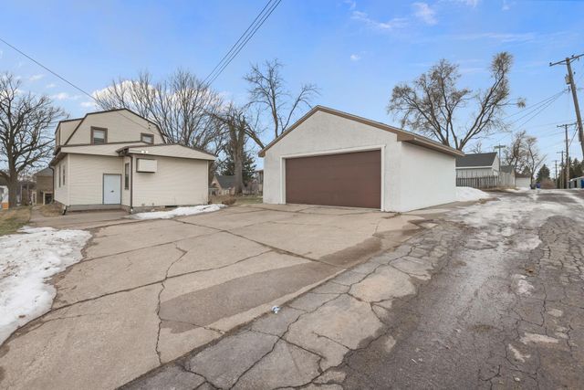 1879 Ames Avenue, Saint Paul, MN 55119