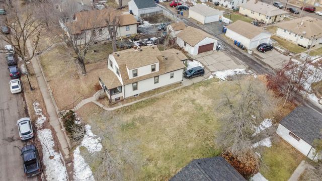 1879 Ames Avenue, Saint Paul, MN 55119