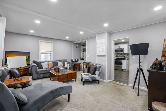 1879 Ames Avenue, Saint Paul, MN 55119