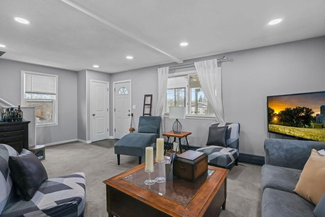 1879 Ames Avenue, Saint Paul, MN 55119