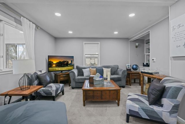 1879 Ames Avenue, Saint Paul, MN 55119