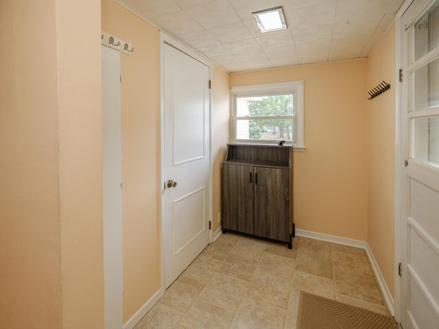 925 Westfall Avenue, Kalamazoo City, MI 49006