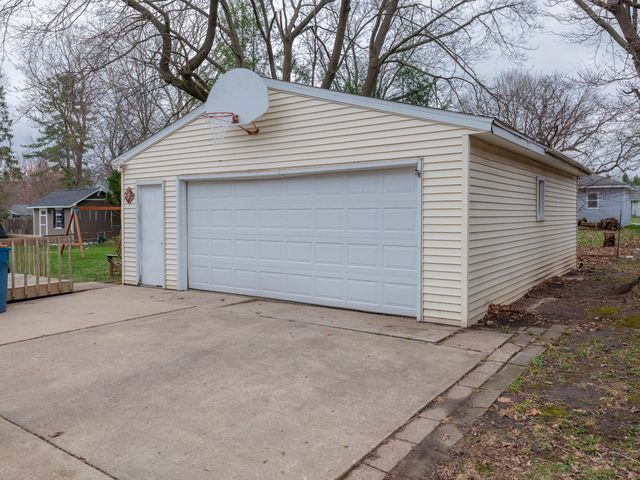 925 Westfall Avenue, Kalamazoo City, MI 49006