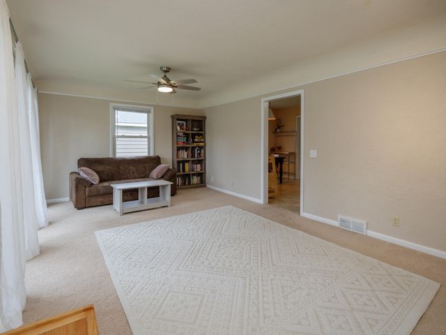 925 Westfall Avenue, Kalamazoo City, MI 49006