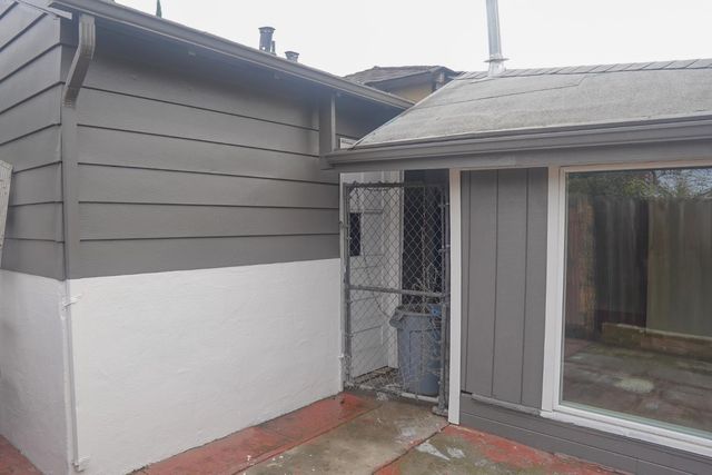 5650 Velma Way, Sacramento, CA 95824