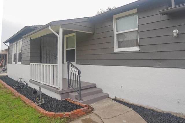 5650 Velma Way, Sacramento, CA 95824
