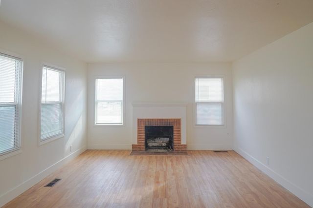 5650 Velma Way, Sacramento, CA 95824