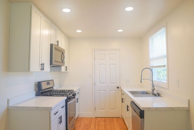5650 Velma Way, Sacramento, CA 95824